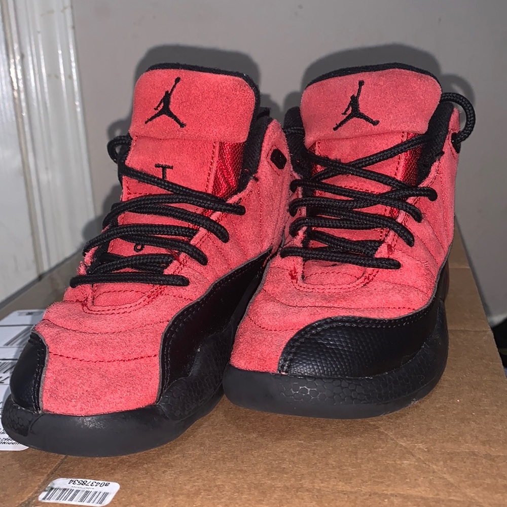 Jordan Air Retro 12 Reverse Flu